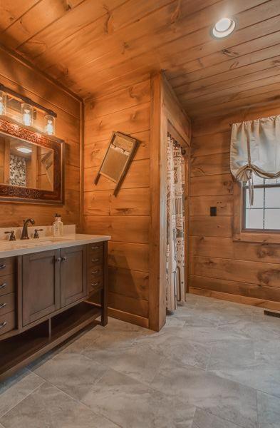 Black Bear Cabin By Stony Brook Cabins Gatlinburg Bagian luar foto