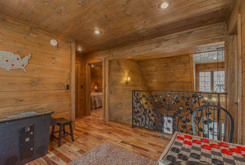Black Bear Cabin By Stony Brook Cabins Gatlinburg Bagian luar foto